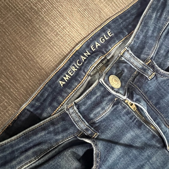 American Eagle Size 4 short - Picture 2 of 2